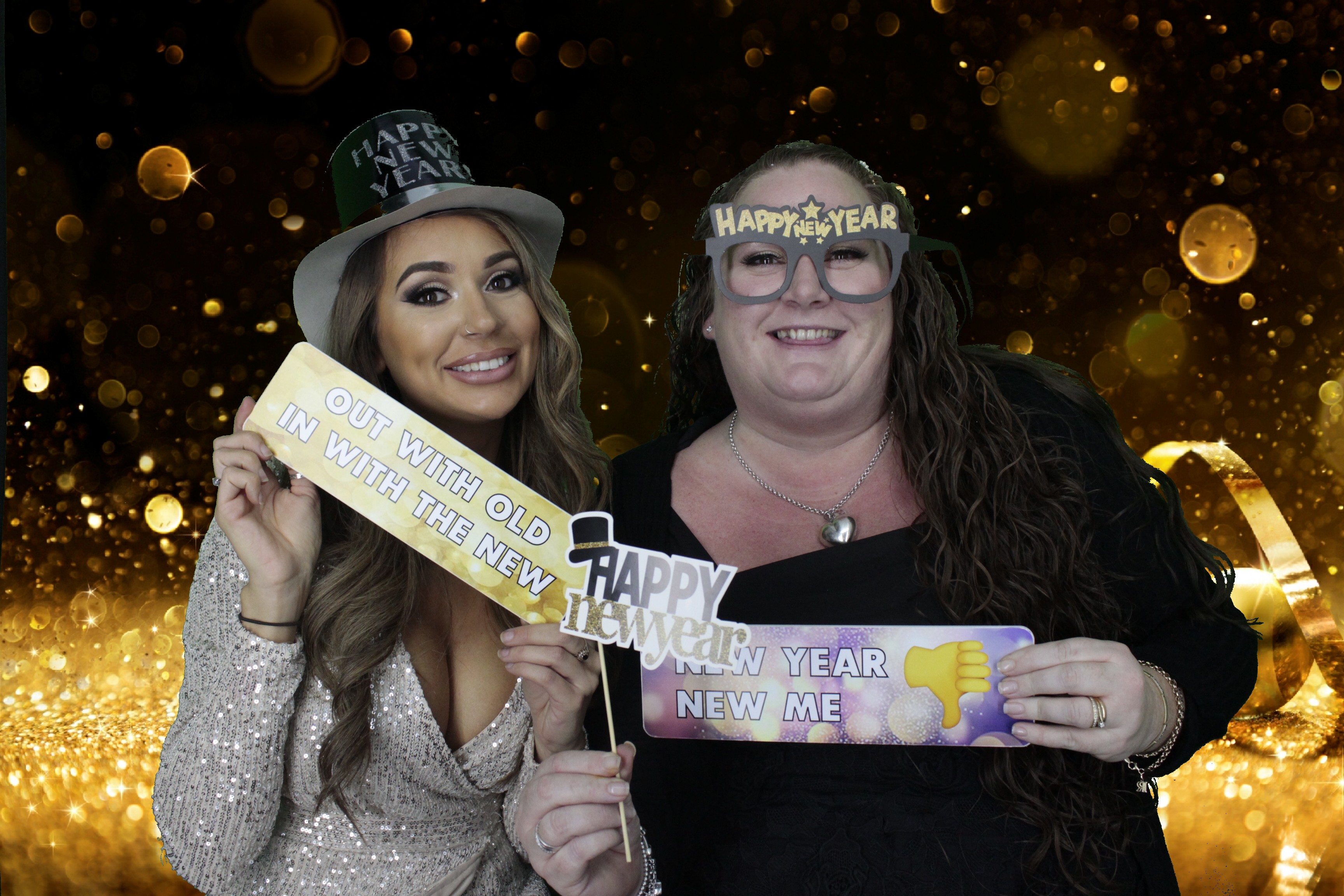 NYE Party | View more photos from the event at gallery.myphotoboothexperience.co.uk/u/MyPhotoBoothExperienceLtd/NYE-Party